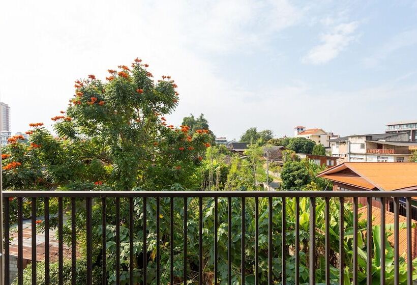 Studio 365 Serviced Apartments