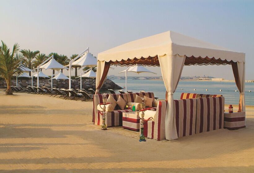 Traders Hotel, Abu Dhabi