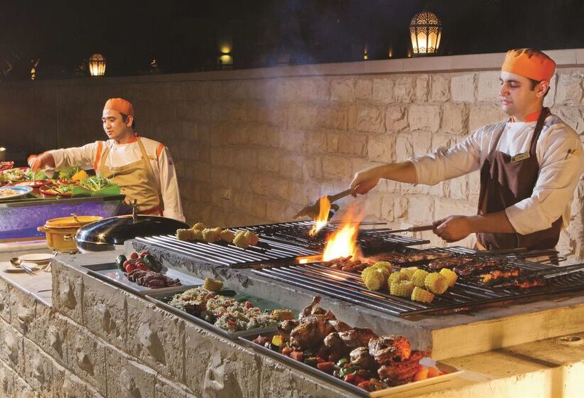 Traders Hotel, Abu Dhabi