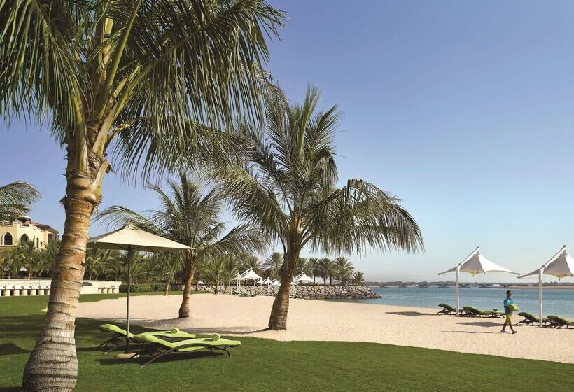 Traders Hotel, Abu Dhabi