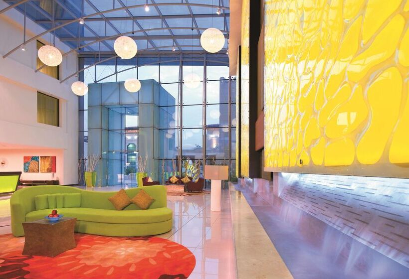 Traders Hotel, Abu Dhabi