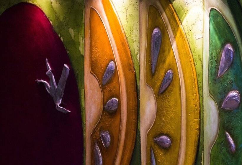 Traders Hotel, Abu Dhabi