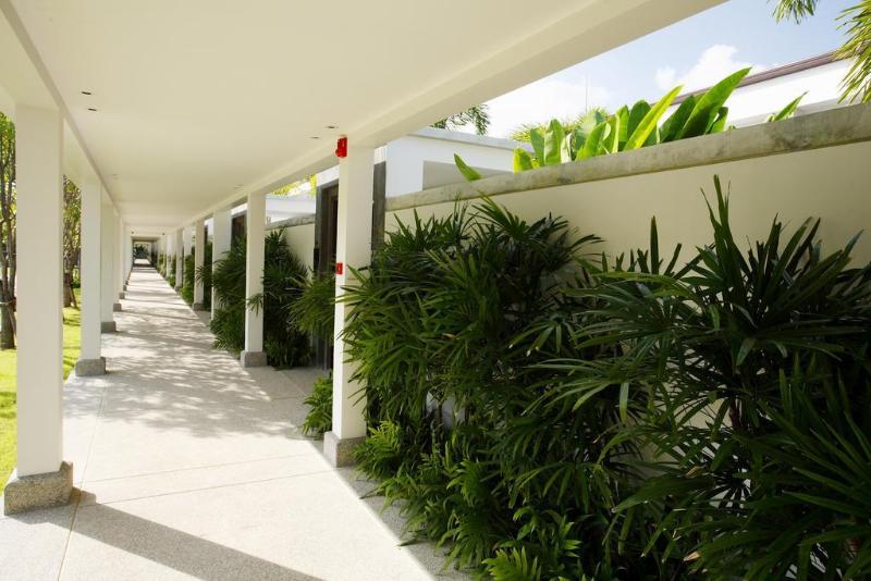 Two Villas Holiday Phuket: Oxygen Bang Tao Beach