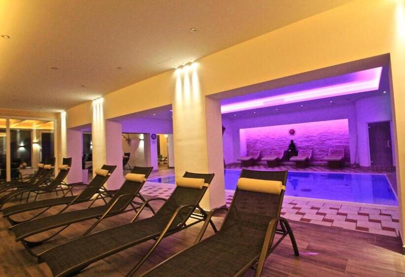 Alpenhotel Weiherbach Berchtesgaden Hallenbad Und Sauna