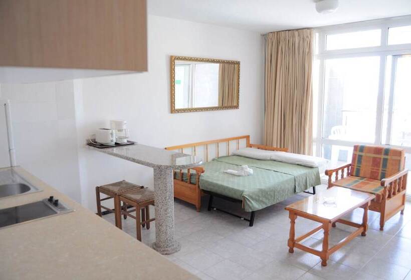 Apartamentos Roque Nublo