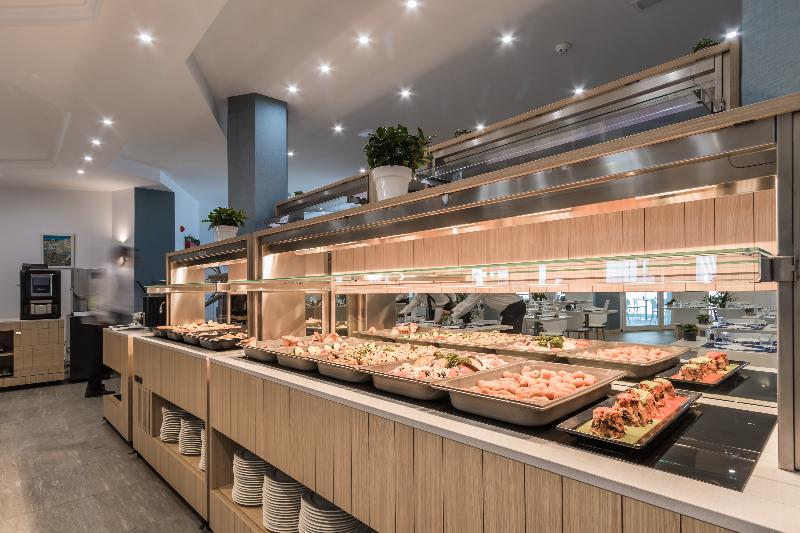 Aparthotel Esquinzo y Monte del Mar