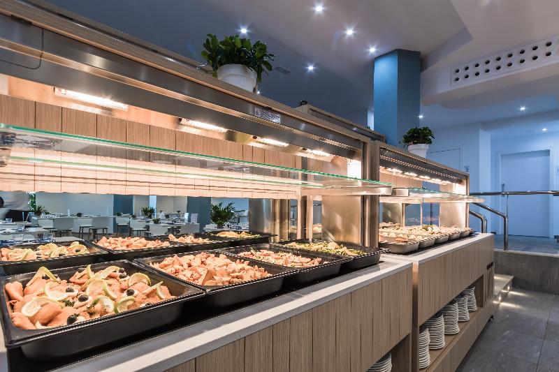 Aparthotel Esquinzo y Monte del Mar