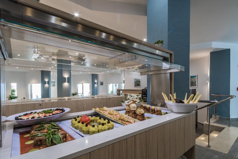 Aparthotel Esquinzo y Monte del Mar