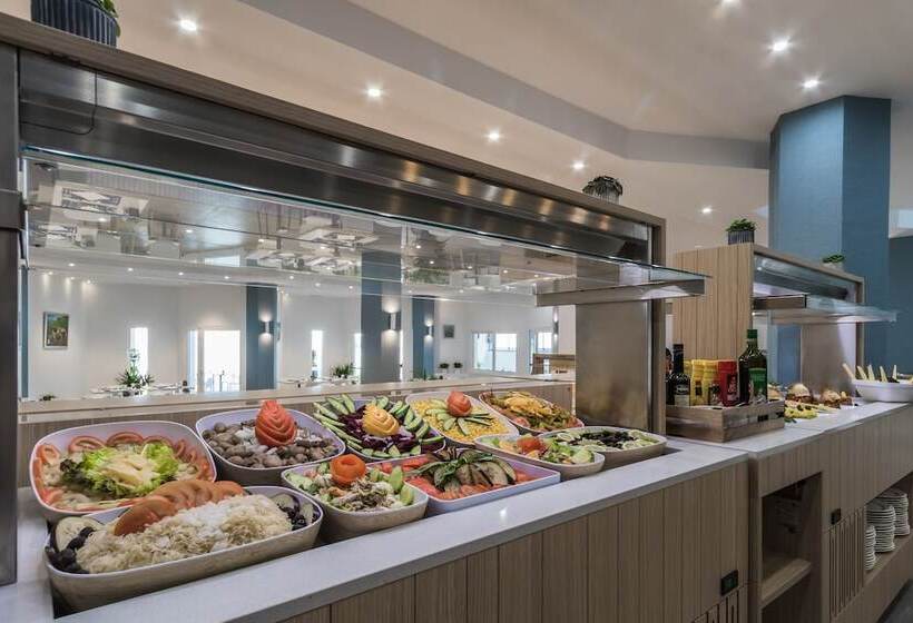 Aparthotel Esquinzo y Monte del Mar