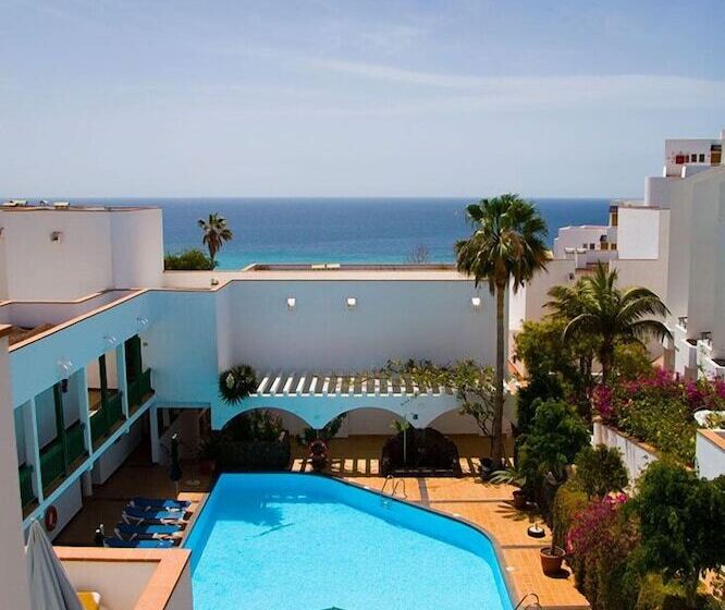 Aparthotel Esquinzo y Monte del Mar