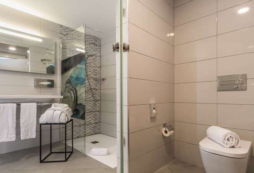 Aparthotel Esquinzo y Monte del Mar