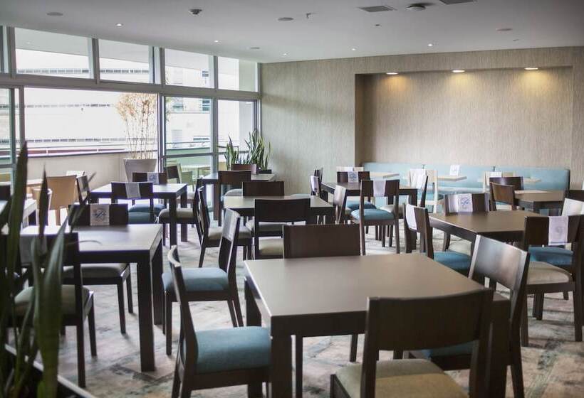 Estelar Apartamentos Medellin