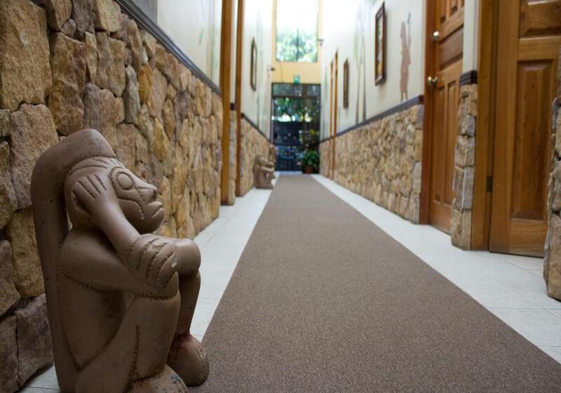 فندق Adventure Inn