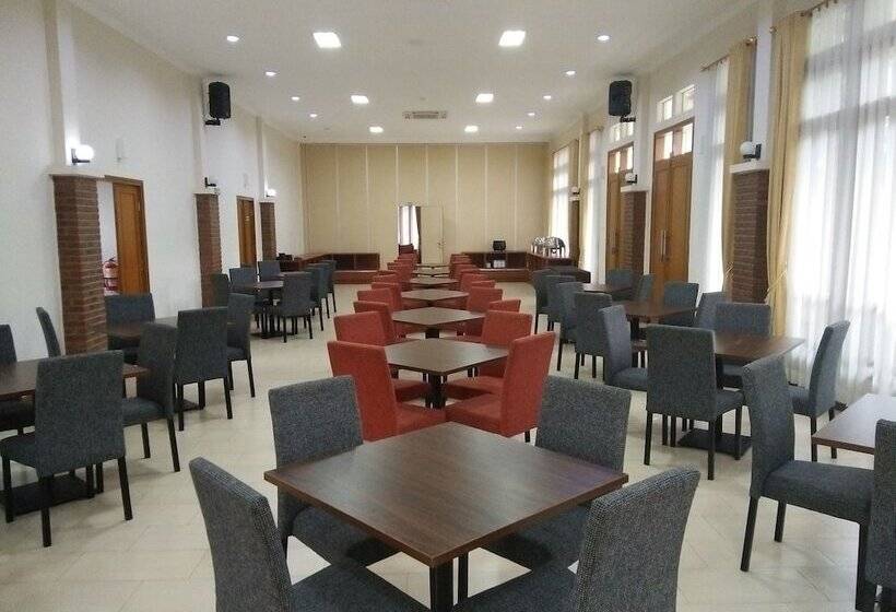 Ahadiat Hotel & Bungalow