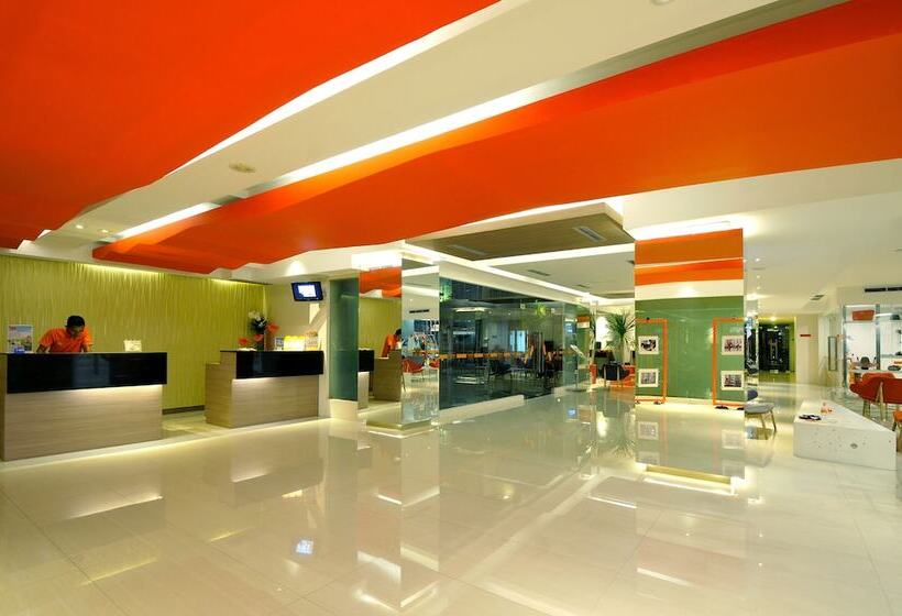 Harris Hotel & Residences Riverview Kuta, Bali