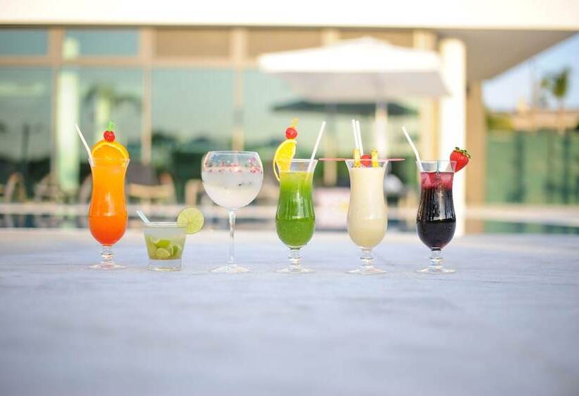 酒店 Aquashow Park