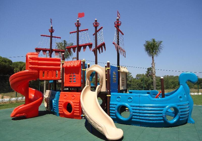 酒店 Aquashow Park