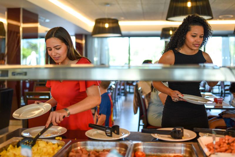 酒店 Aquashow Park