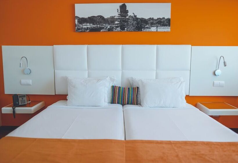 酒店 Aquashow Park