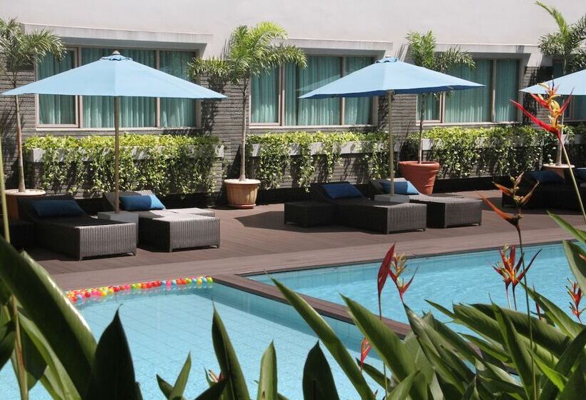 Aston Tropicana Hotel Bandung