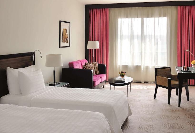 هتل Avani Deira Dubai