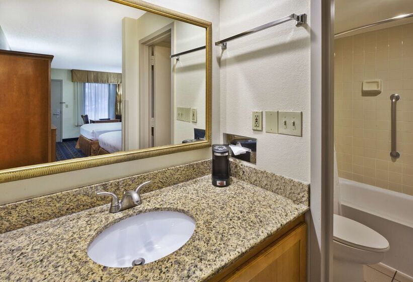 Отель Best Western Dulles Airport Inn