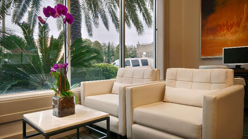 בית מלון כפרי Best Western Plus Downtown Inn & Suites