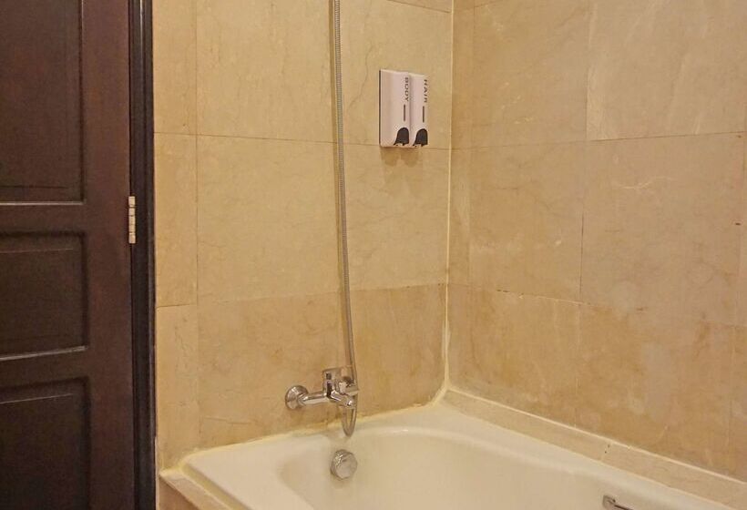 فندق Best Western Resort Kuta