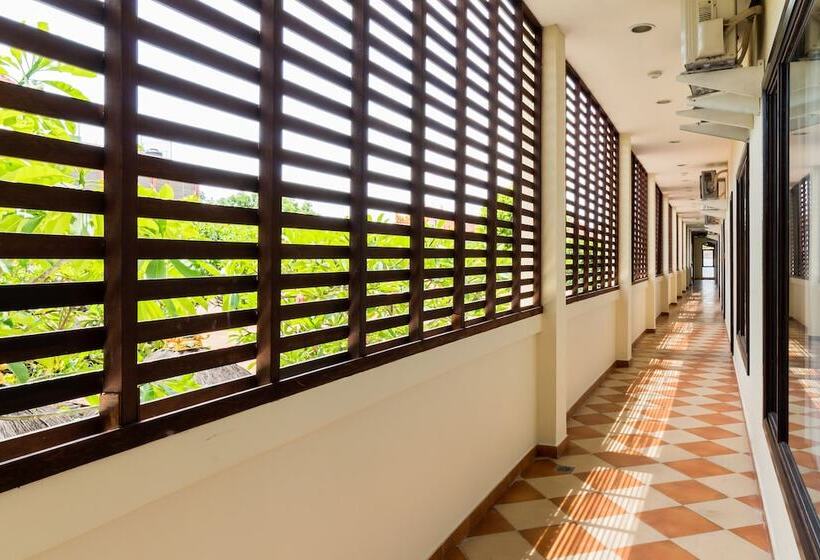 فندق Best Western Resort Kuta