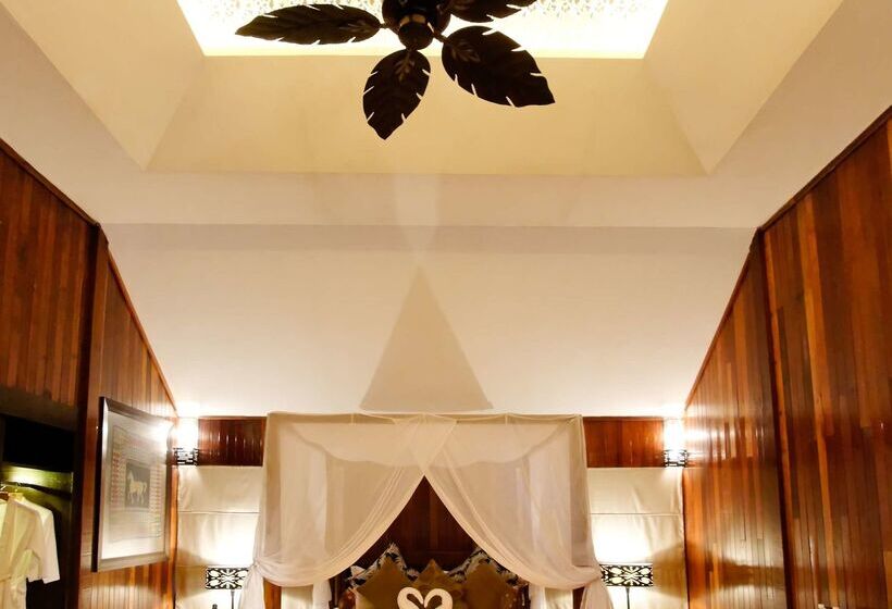 בית מלון כפרי Bunga Raya Island Resort & Spa