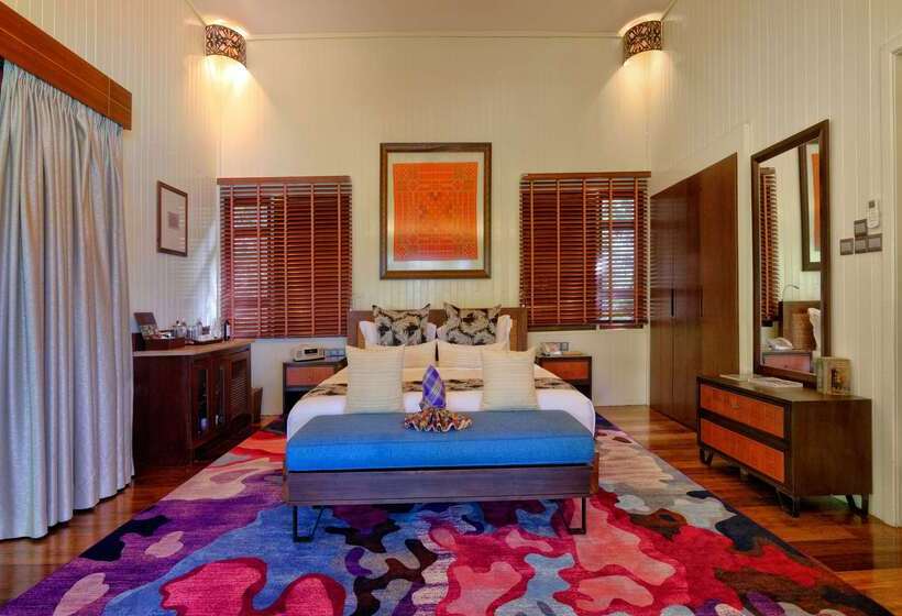 בית מלון כפרי Bunga Raya Island Resort & Spa