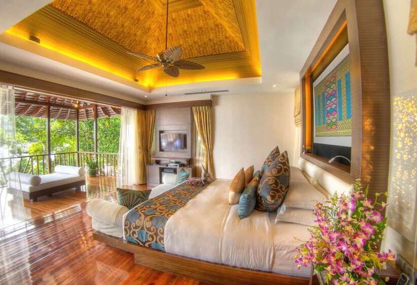 בית מלון כפרי Bunga Raya Island Resort & Spa