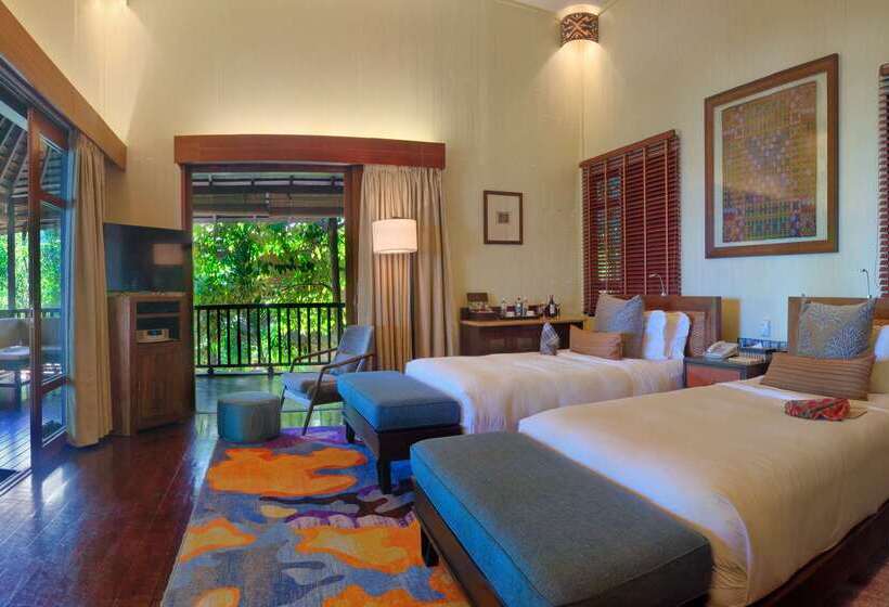 בית מלון כפרי Bunga Raya Island Resort & Spa