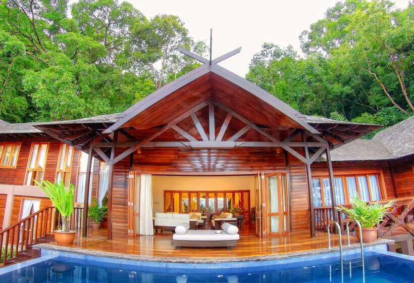 בית מלון כפרי Bunga Raya Island Resort & Spa