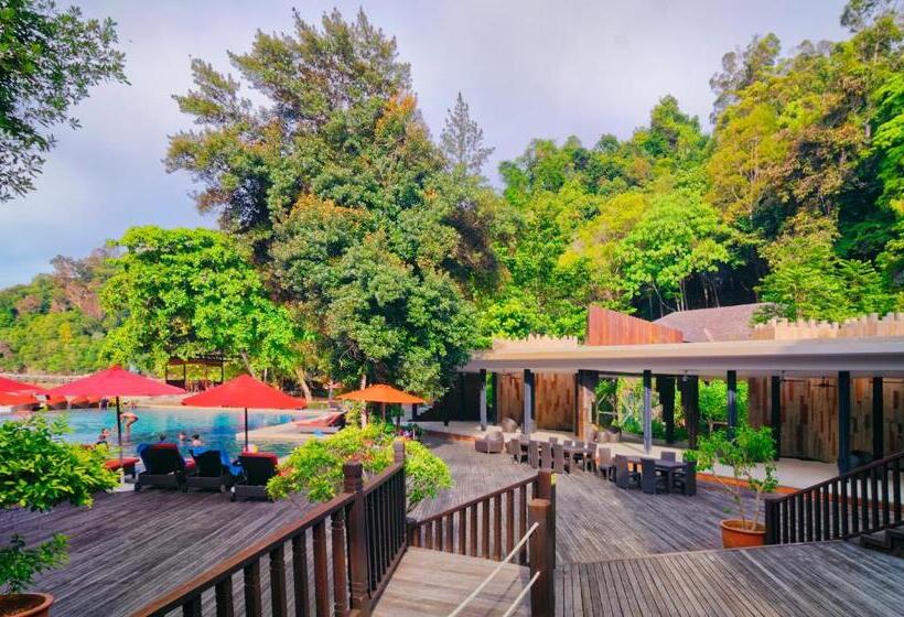 בית מלון כפרי Bunga Raya Island Resort & Spa