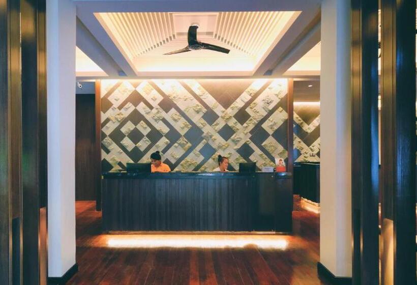 בית מלון כפרי Bunga Raya Island Resort & Spa