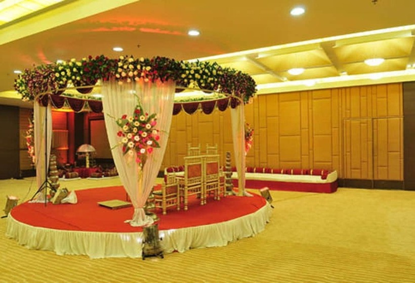 호텔 The Cambay Grand