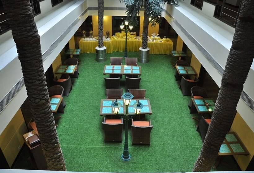 호텔 The Cambay Grand