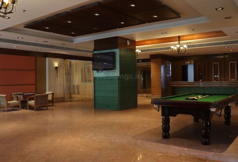 호텔 The Cambay Grand