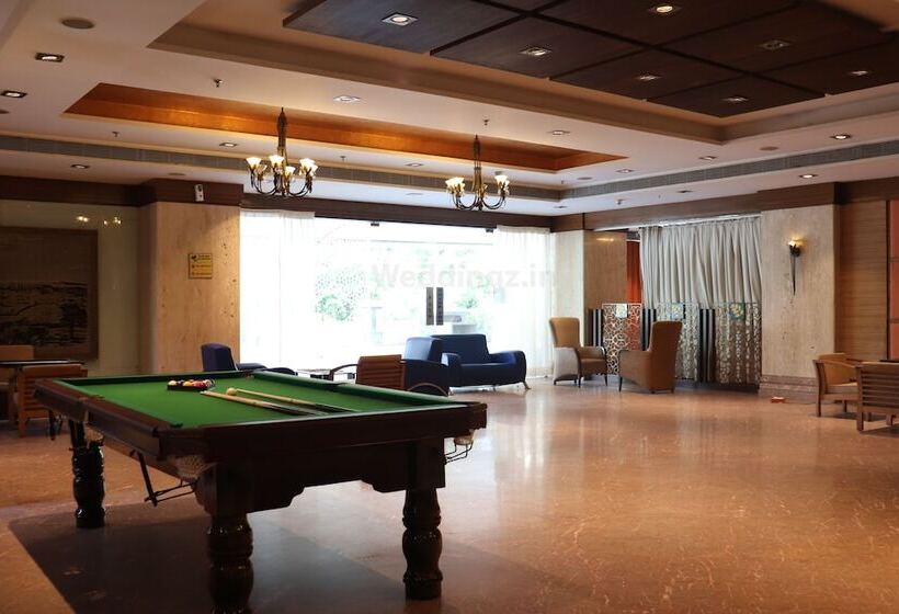 호텔 The Cambay Grand