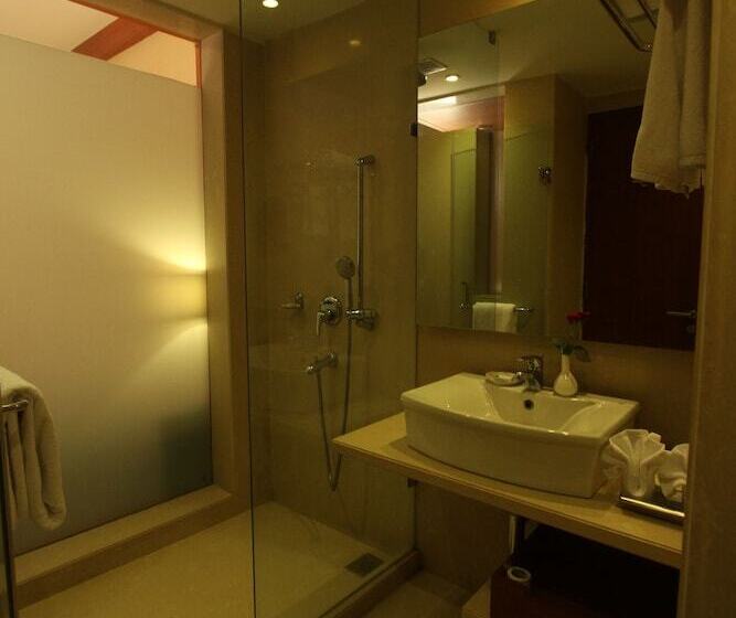 호텔 The Cambay Grand