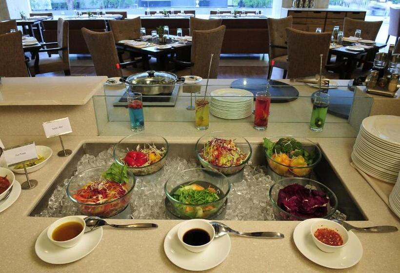 호텔 The Cambay Grand