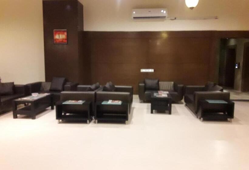 호텔 The Cambay Grand