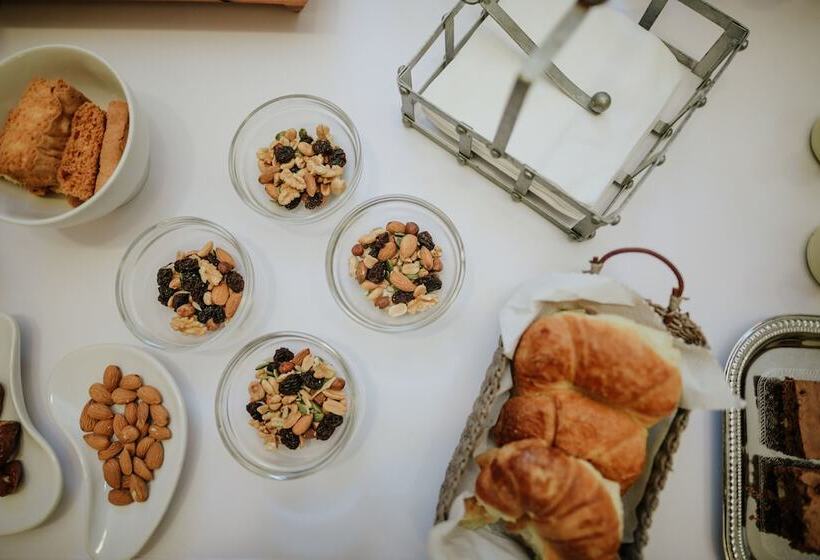 Отель Cap Polonio