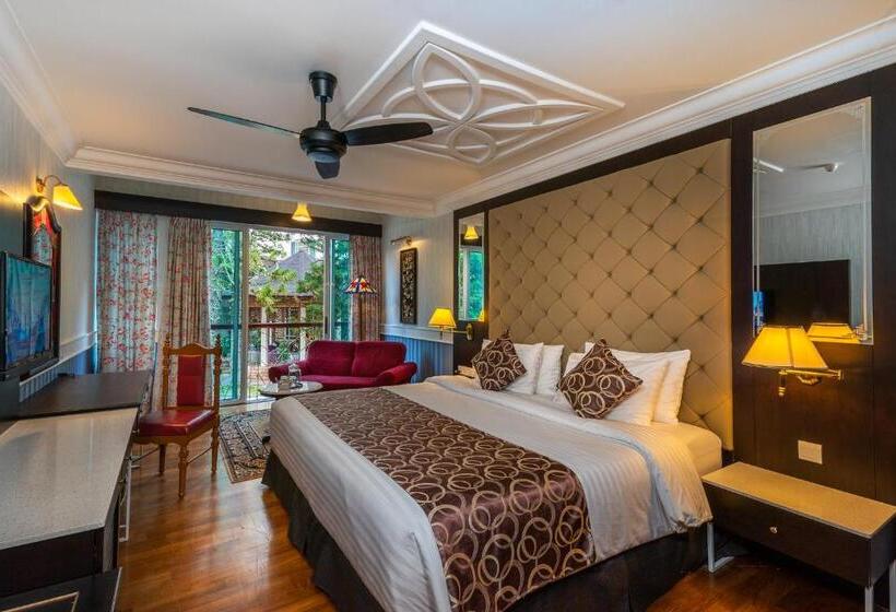 فندق Century Pines Resort