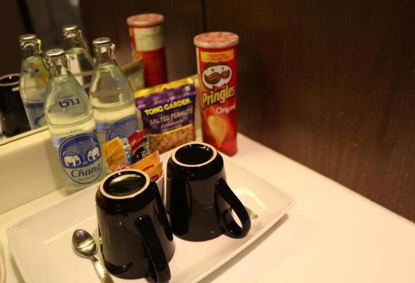 호텔 Citichic Sukhumvit 13 By Compass Hospitality