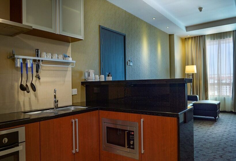 בית מלון כפרי Cititel Express Kota Kinabalu