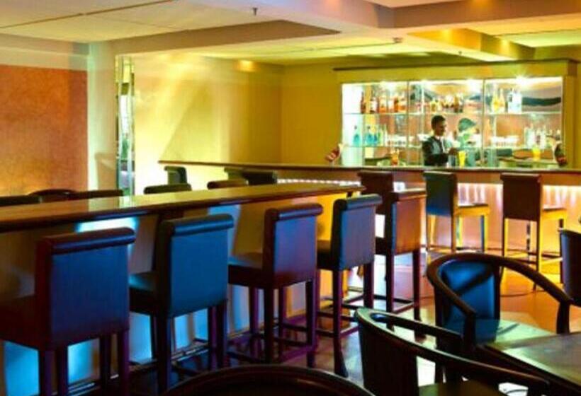 Hotel Classic Sarovar Portico Trivandrum