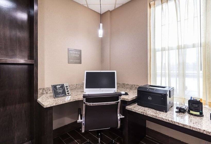 בית מלון כפרי Comfort Inn & Suites Allen Park  Dearborn