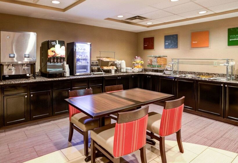 فندق Comfort Suites Airport